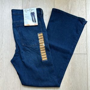 Jessica Simpson mid rise slight flare leg opening soft stretch denim jeans boot